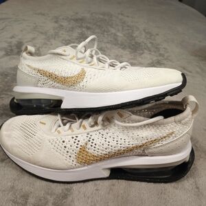 Nike Women's Air Max Flyknit Racers